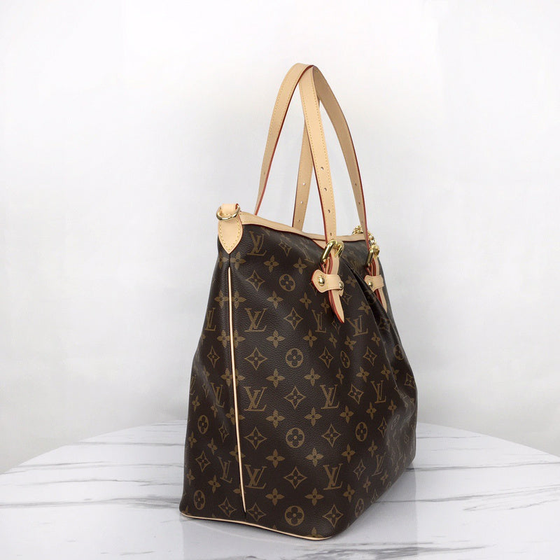 Interior view of polished chic women's handbag – women's everyday handbag