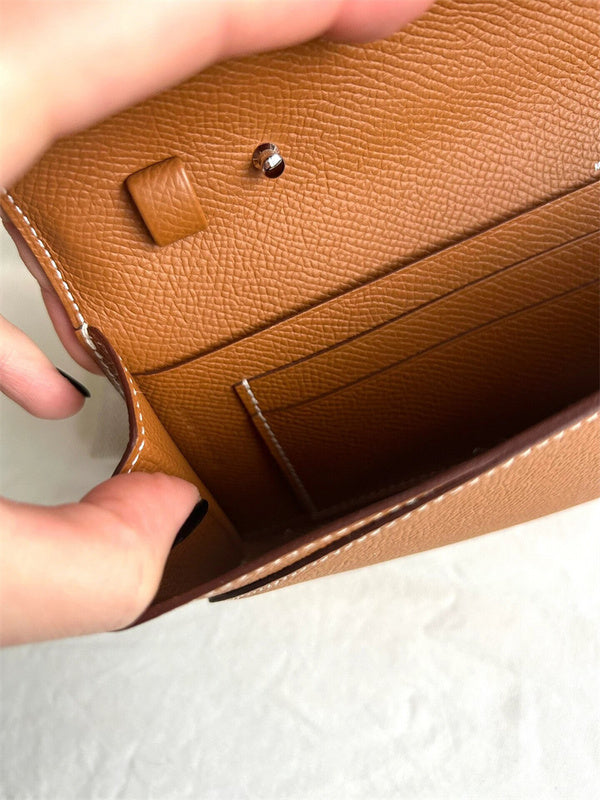 Side view of effortless structured handbag