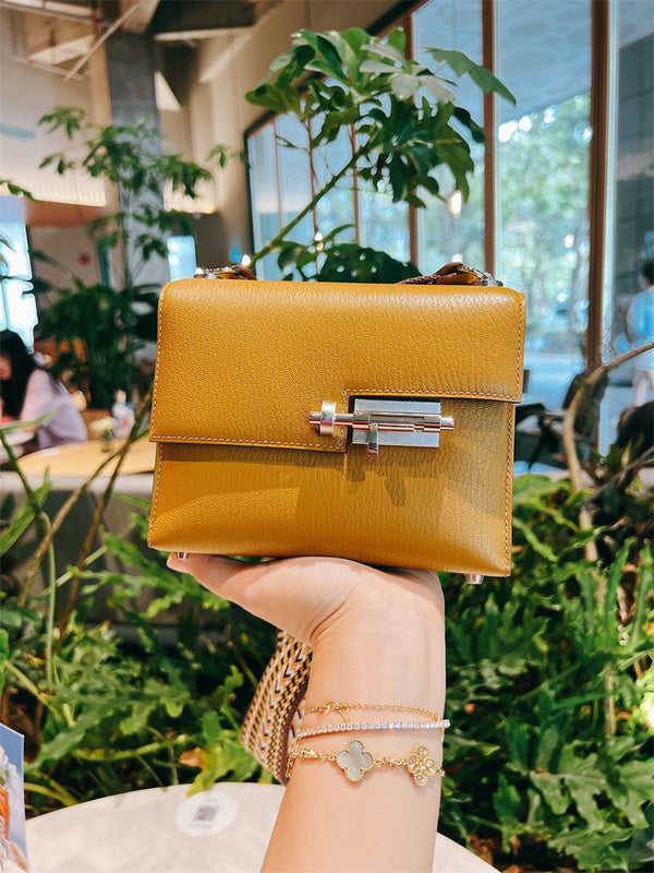  Graceful crossbody bag front view 19