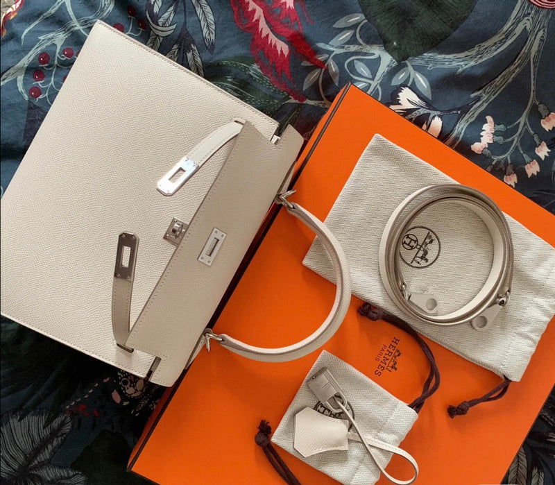 Interior view of structured premium bag