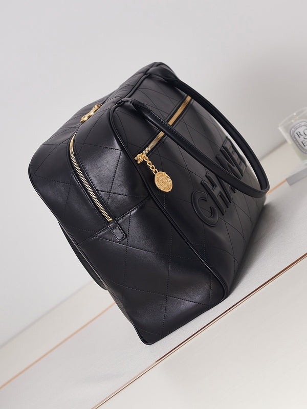  handbag, spacious everyday style, image 6