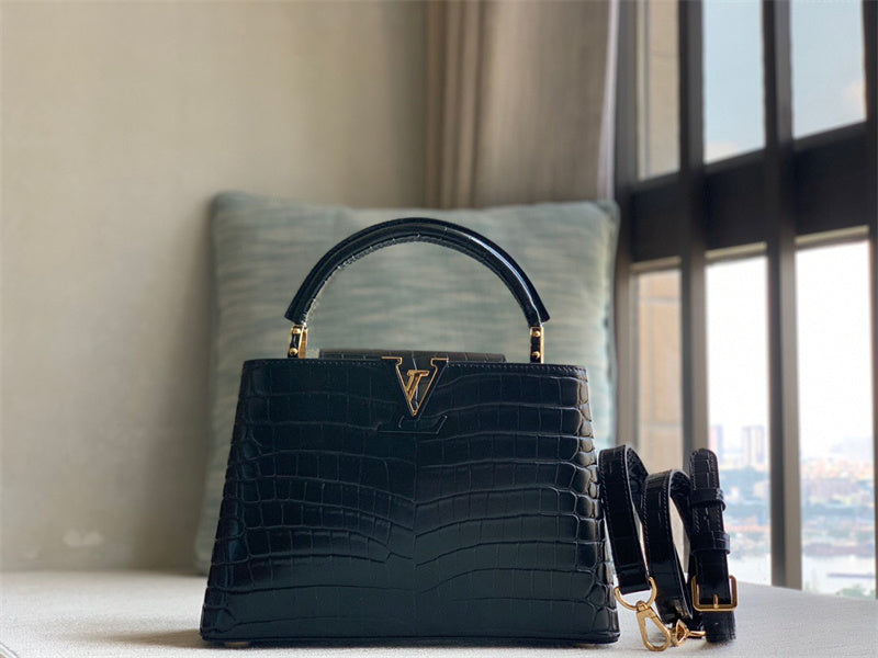  Smart crossbody bag front view 43