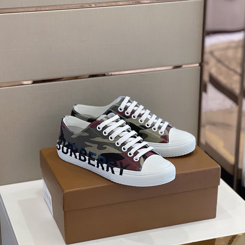 Burberry shoes Style 187 - packaging and accessories