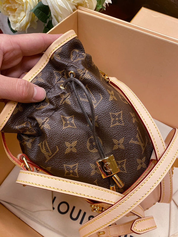 Styled lifestyle shot of polished sleek women's handbag – women's premium purse