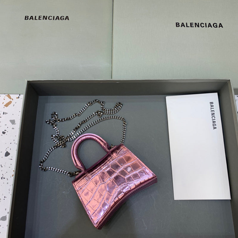 Contemporary Premium PU Leather Handbag - Signature Hardware Accents | Women's Statement Accessory #479 - close-up detail shot (image 3) of designer-inspired handbag