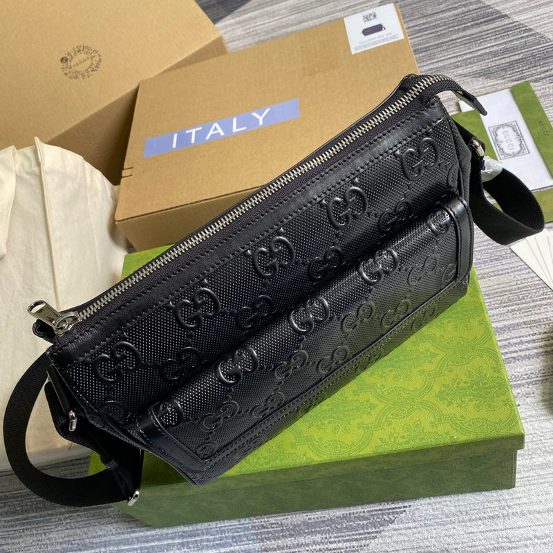 Styled lifestyle shot of signature modern women's handbag – women's statement bag