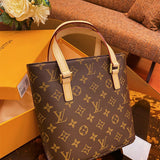  structured bag interior and compartment view