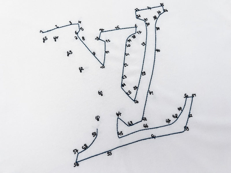 Full styled look of Louis Vuitton cotton t-shirt with logo-detail design