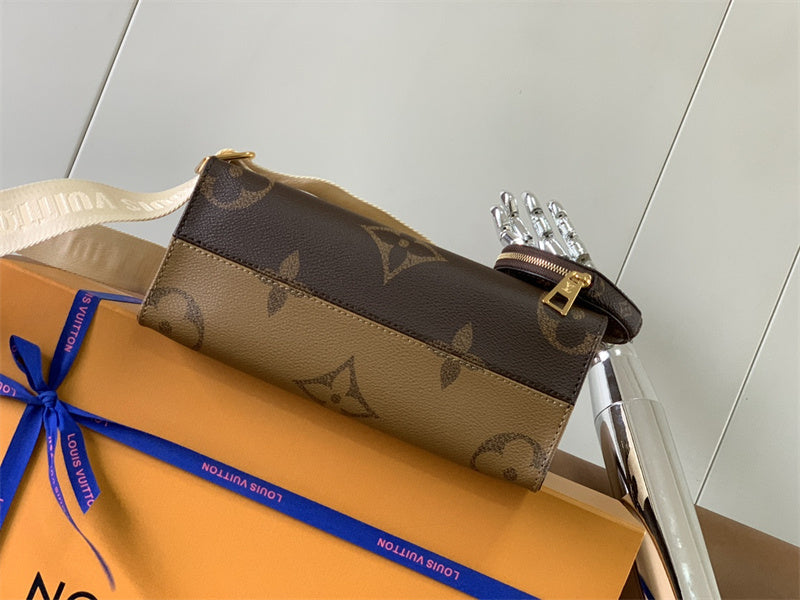  carryall bag close-up of hardware and finish