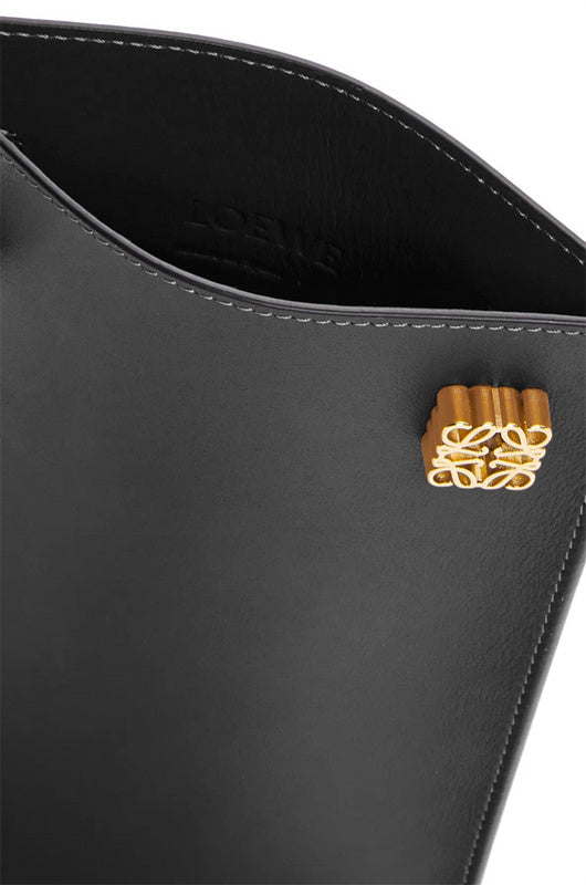 Ziva's Charm handbag – styled view (21cm*15cm*5cm)