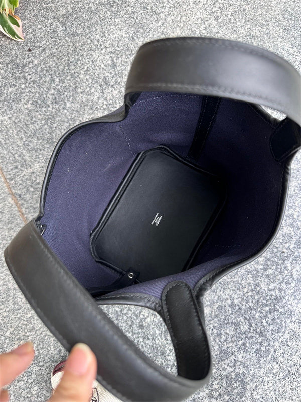 Interior view of modernist premium bag
