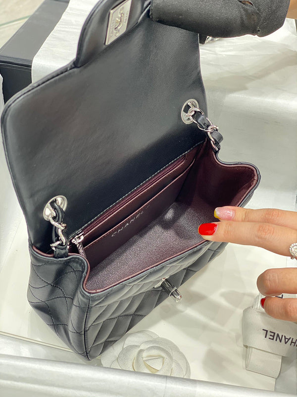  handbag, compact everyday style, image 9