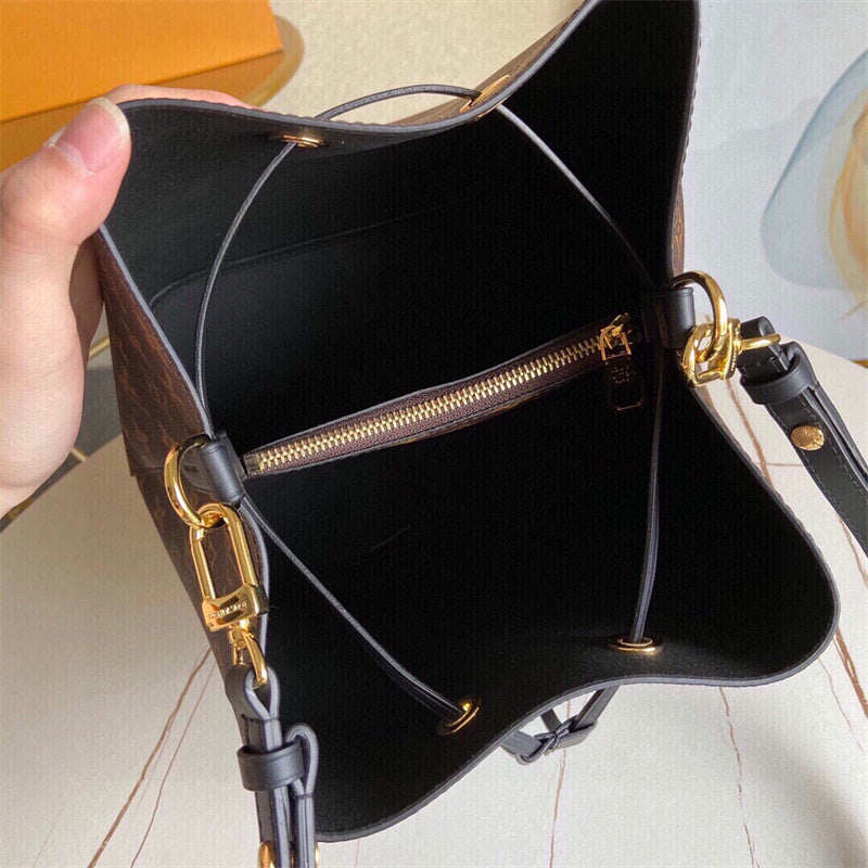  satchel interior and compartment view 15