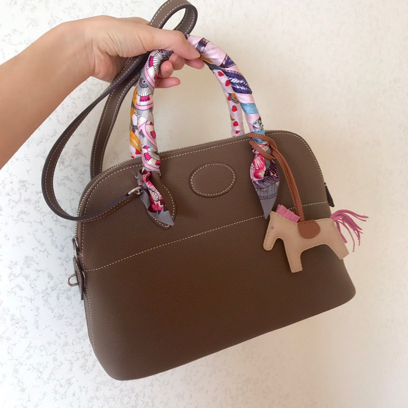 Interior view of tailored premium bag
