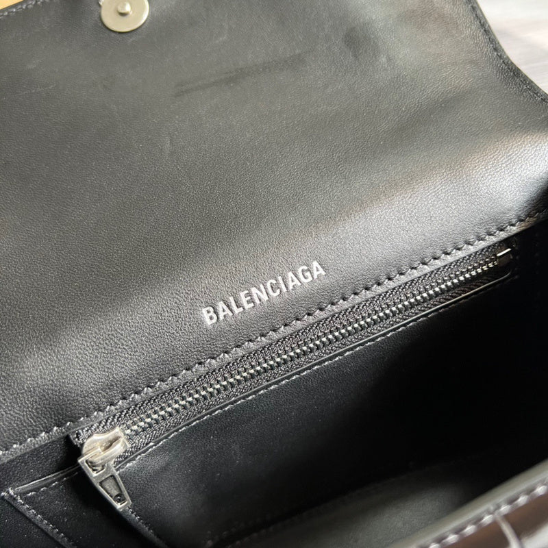 Chic Vegan Leather Handbag - Smooth Faux-Leather Exterior | Women's Fashion Handbag #301 - texture close-up (image 9) of designer-inspired handbag