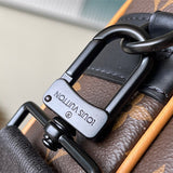  Essential handbag front view 7