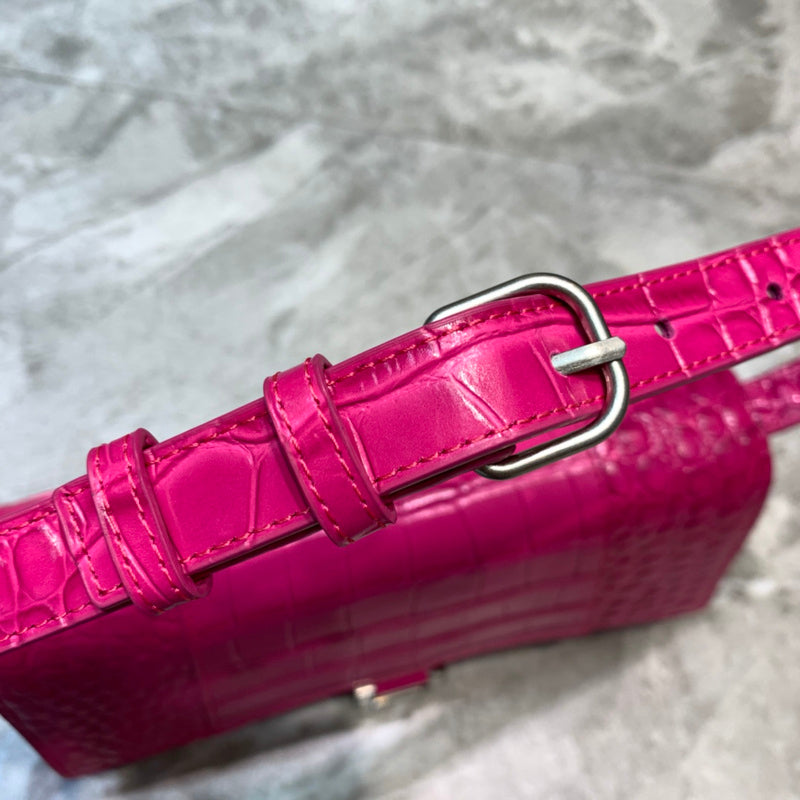 Chic Premium PU Leather Handbag - Statement Silhouette | Women's Fashion Handbag #620 - texture close-up (image 9) of designer-inspired handbag