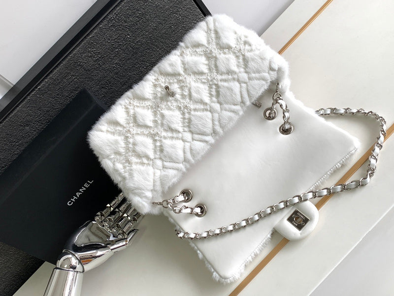  women's handbag, versatile design, view 4