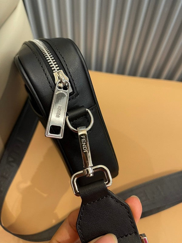 Ziva's Charm handbag – interior view (22cm*15cm*5cm)