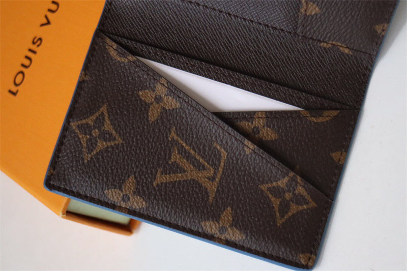  chic top-handle bag detail view showing craftsmanship
