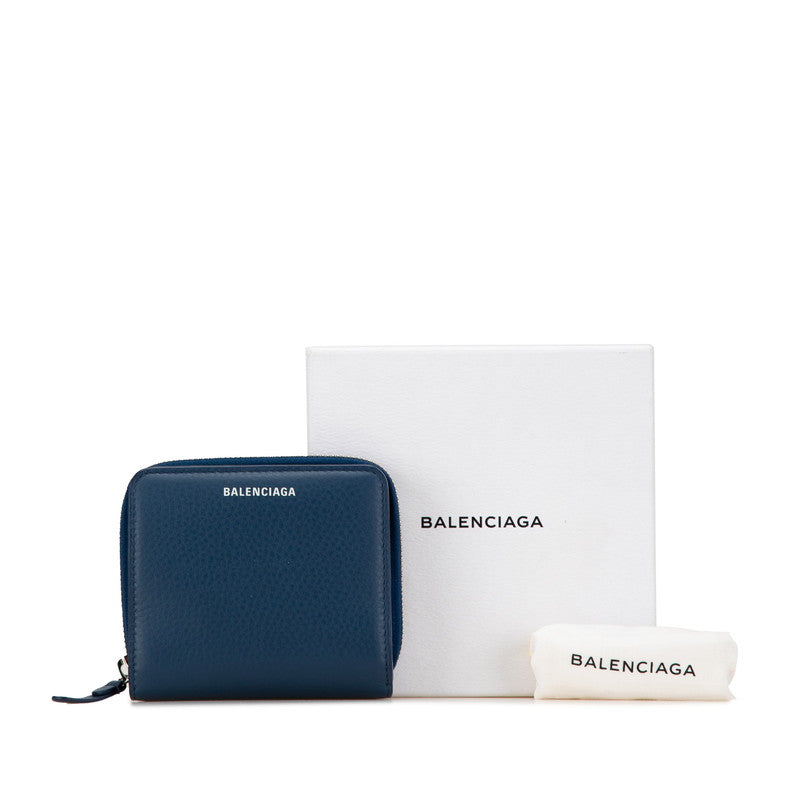 Zelvelix elegant leather Luxury Item angled view