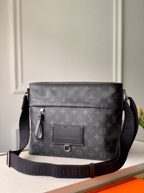 Front view of everyday-luxe signature women's handbag – women's statement bag