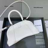 Effortless Premium PU Leather Handbag - Everyday Elegance | Women's Premium Handbag #526 - close-up detail shot (image 3) of designer-inspired handbag