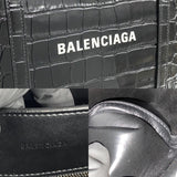 Zelvoran elegant leather Luxury Bag close-up detail