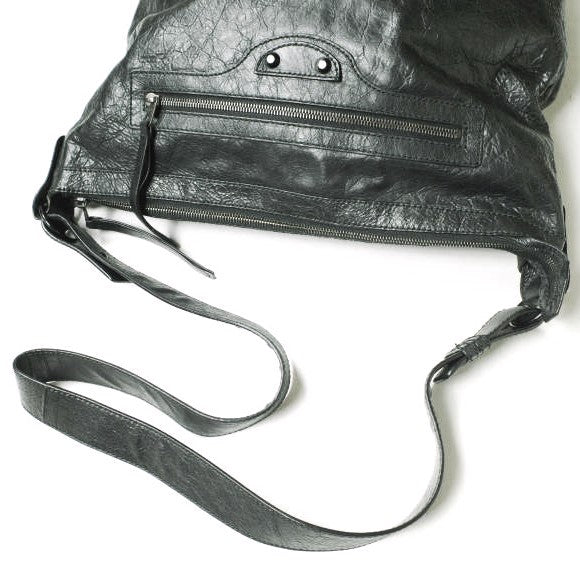 Crismorox elegant leather Luxury Bag interior detail