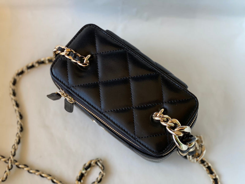  women's handbag, mid design, view 4