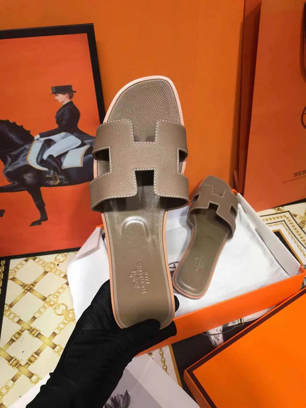 Hermes sandals Style 081 - back heel detail