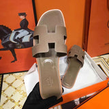 Hermes sandals Style 081 - back heel detail