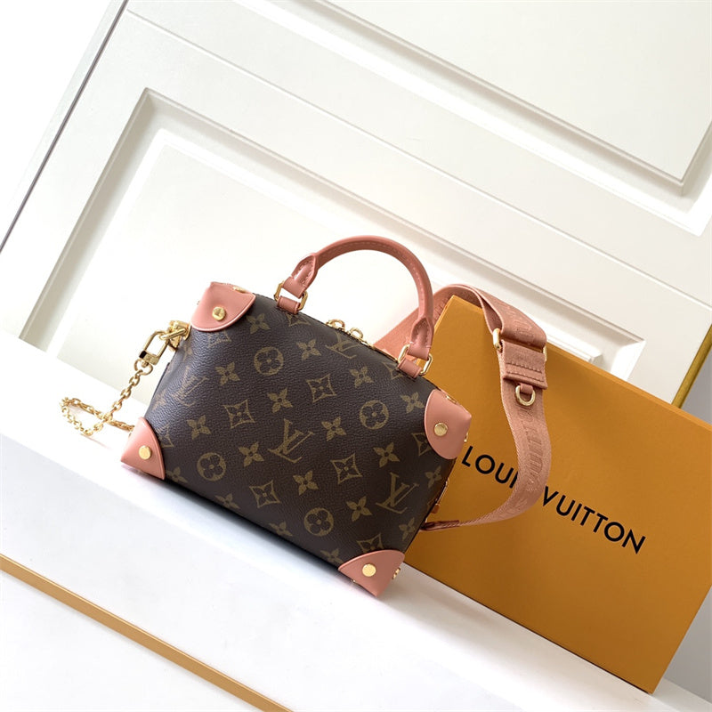  Clean-Lined structured bag front view 13