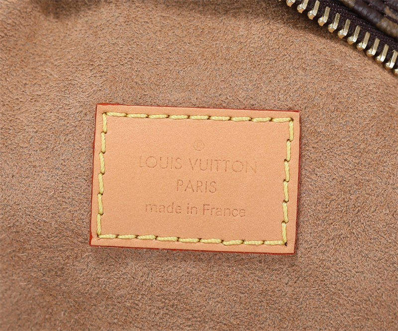  streamlined tote bag detail view showing craftsmanship 8