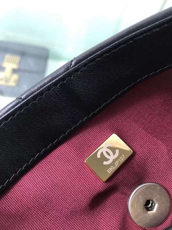 Zivas Charm Effortless Sophistication Designer Handbag (Refined Modern Silhouette) – Angled View
