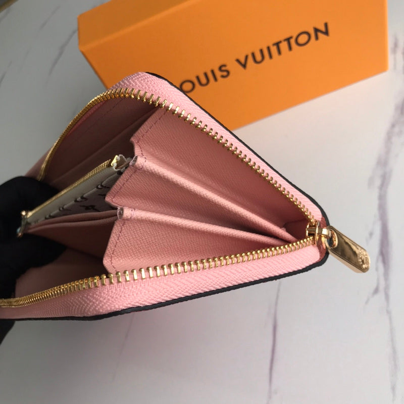 Close-up detail of polished everyday-luxe women's handbag – women's luxury accessory