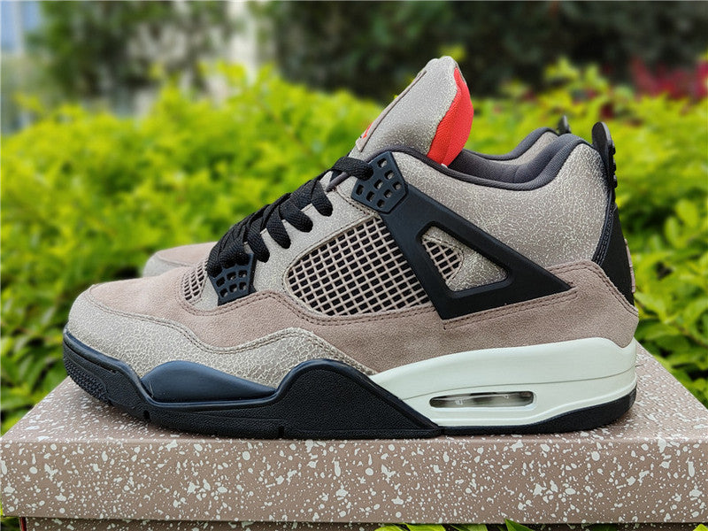 Side profile of Nike stone beige sneakers classic court silhouette