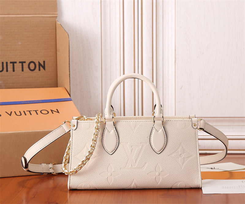  understated everyday bag styled with outfit 12