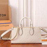  understated everyday bag styled with outfit 12