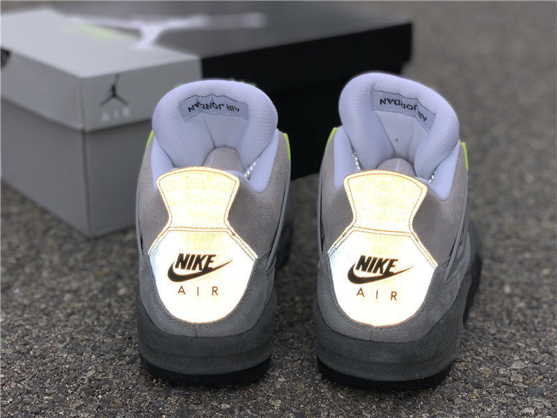 Nike Men's & Women's Luxury Fashion Trainers — Style 018 side view