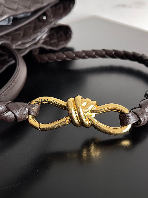 Understated Premium PU Leather Handbag - Versatile Everyday Design | Women's Luxury Handbag #1591 - product detail shot (image 10) of designer-inspired handbag