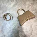 Effortless Premium PU Leather Handbag - Modern Structured Build | Women's Statement Accessory #852 - texture close-up (image 9) of designer-inspired handbag
