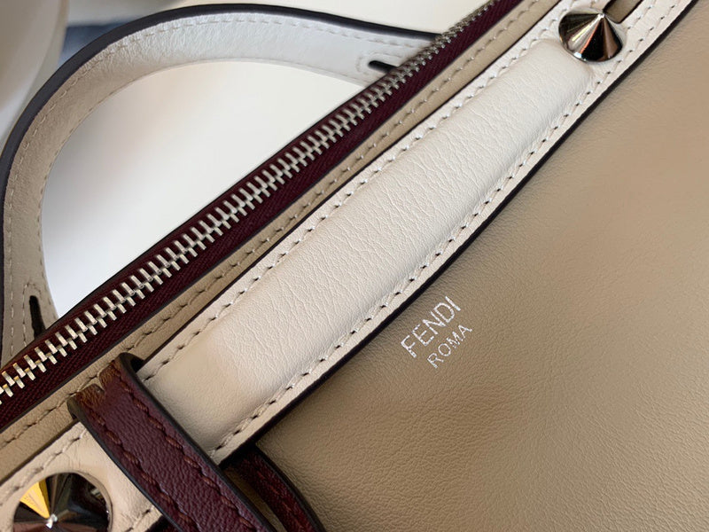 Ziva's Charm handbag – front view (Standard Size)