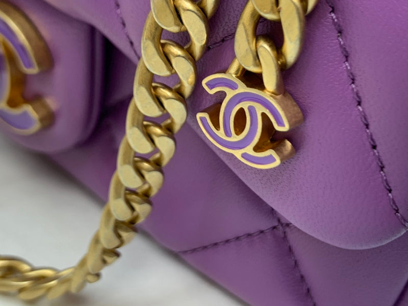  mid purse view 10