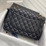  women's handbag, spacious design, view 3