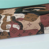  Clean-Lined shoulder bag carried on shoulder 10