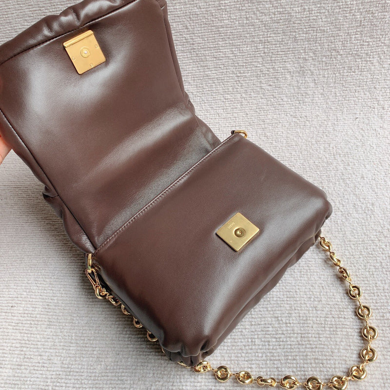 Ziva's Charm handbag – full view (22cm*19cm*8cm)
