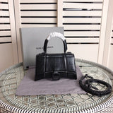 Close-up detail of everyday-luxe premium women's handbag – women's premium purse
