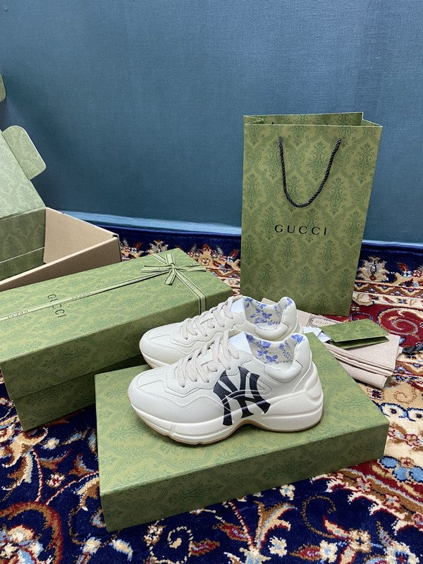 Gucci classic monochrome luxury sneakers view 8 low-top design