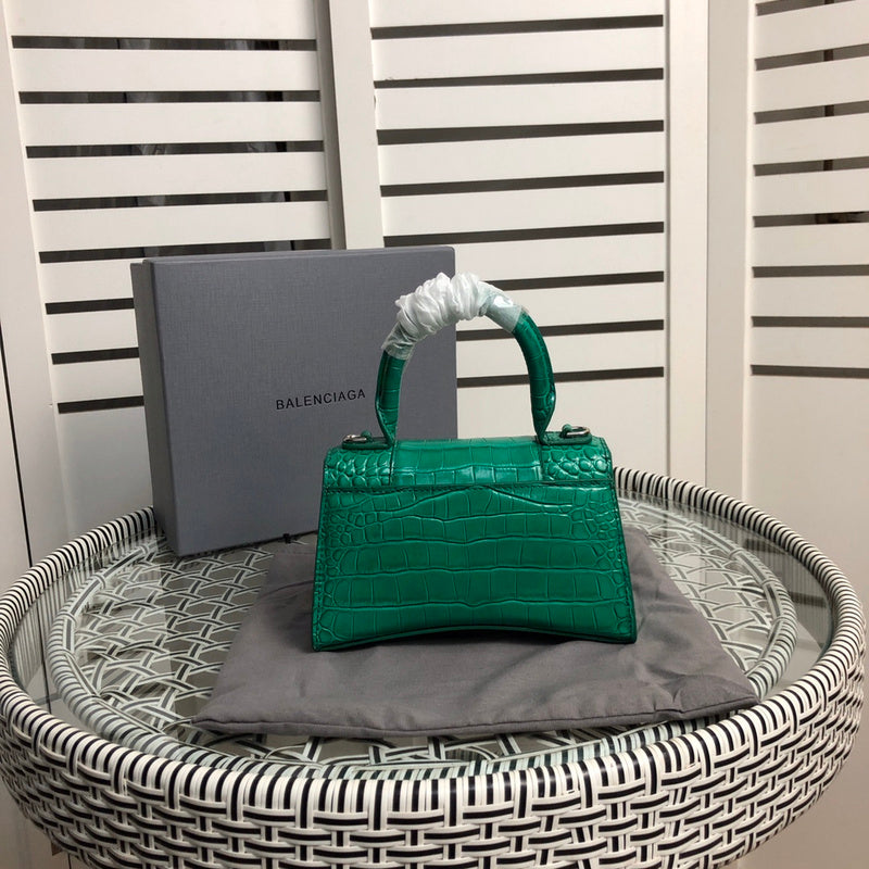 Styled lifestyle shot of chic structured women's handbag – women's premium purse